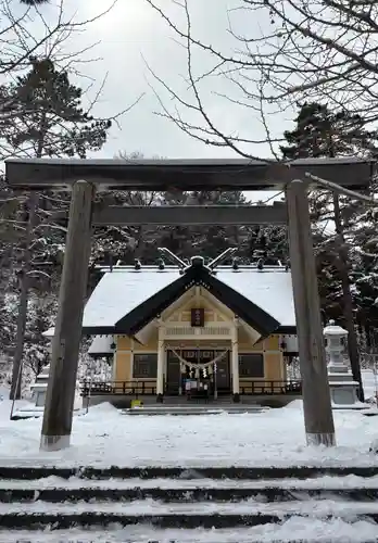 滝上神社(北海道)