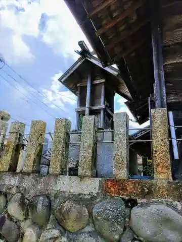 神明社(横池)の本殿・本堂