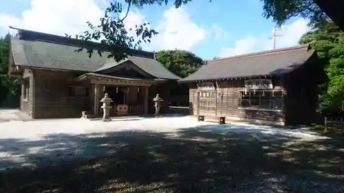 優婆夷宝明神社の本殿・本堂