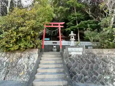 元嶋神社の{uncategorized: "未分類", other: "その他", undefined: "問題あり", building: "その他建物", grave: "お墓", sacred_gate: "鳥居", guardian: "狛犬", statue: "像", buddha: "仏像", history: "歴史", nature: "自然", garden: "庭園", animal: "動物", pagoda: "塔", temizu: "手水舎", mountain_gate: "山門・神門", sanctuary: "本殿・本堂", subordinate: "末社・摂社", art: "芸術", scenery: "景色", jizo: "地蔵", ema: "絵馬", goshuin: "御朱印", omikuji: "おみくじ", items: "授与品その他", amulet: "お守り", goshuincho: "御朱印帳", eats: "食事", festival: "お祭り", votive_dance: "神楽", shichigosan: "七五三参", wedding: "結婚式", experience: "体験その他", initially: "初詣", around: "周辺", anti_infection: "感染症対策"}