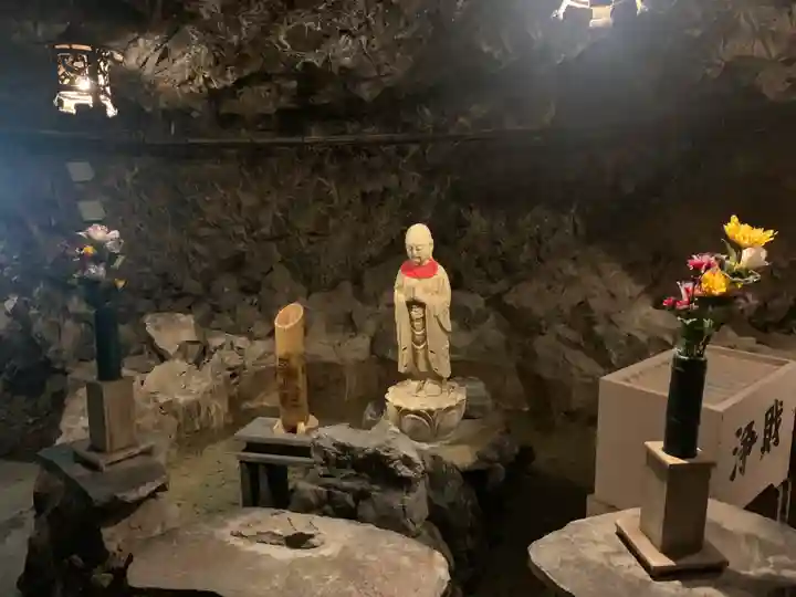 土肥金山 山神社の地蔵