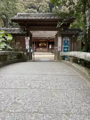宇治上神社の山門・神門