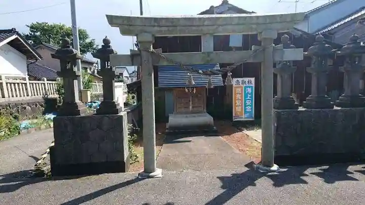 放生津八幡宮の末社・摂社