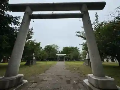 留萌神社の{uncategorized: "未分類", other: "その他", undefined: "問題あり", building: "その他建物", grave: "お墓", sacred_gate: "鳥居", guardian: "狛犬", statue: "像", buddha: "仏像", history: "歴史", nature: "自然", garden: "庭園", animal: "動物", pagoda: "塔", temizu: "手水舎", mountain_gate: "山門・神門", sanctuary: "本殿・本堂", subordinate: "末社・摂社", art: "芸術", scenery: "景色", jizo: "地蔵", ema: "絵馬", goshuin: "御朱印", omikuji: "おみくじ", items: "授与品その他", amulet: "お守り", goshuincho: "御朱印帳", eats: "食事", festival: "お祭り", votive_dance: "神楽", shichigosan: "七五三参", wedding: "結婚式", experience: "体験その他", initially: "初詣", around: "周辺", anti_infection: "感染症対策"}