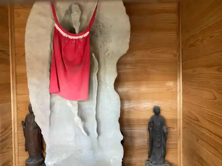 醫王寺の{uncategorized: "未分類", other: "その他", undefined: "問題あり", building: "その他建物", grave: "お墓", sacred_gate: "鳥居", guardian: "狛犬", statue: "像", buddha: "仏像", history: "歴史", nature: "自然", garden: "庭園", animal: "動物", pagoda: "塔", temizu: "手水舎", mountain_gate: "山門・神門", sanctuary: "本殿・本堂", subordinate: "末社・摂社", art: "芸術", scenery: "景色", jizo: "地蔵", ema: "絵馬", goshuin: "御朱印", omikuji: "おみくじ", items: "授与品その他", amulet: "お守り", goshuincho: "御朱印帳", eats: "食事", festival: "お祭り", votive_dance: "神楽", shichigosan: "七五三参", wedding: "結婚式", experience: "体験その他", initially: "初詣", around: "周辺", anti_infection: "感染症対策"}