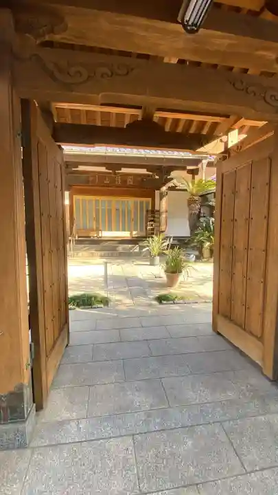 正福寺の{uncategorized: "未分類", other: "その他", undefined: "問題あり", building: "その他建物", grave: "お墓", sacred_gate: "鳥居", guardian: "狛犬", statue: "像", buddha: "仏像", history: "歴史", nature: "自然", garden: "庭園", animal: "動物", pagoda: "塔", temizu: "手水舎", mountain_gate: "山門・神門", sanctuary: "本殿・本堂", subordinate: "末社・摂社", art: "芸術", scenery: "景色", jizo: "地蔵", ema: "絵馬", goshuin: "御朱印", omikuji: "おみくじ", items: "授与品その他", amulet: "お守り", goshuincho: "御朱印帳", eats: "食事", festival: "お祭り", votive_dance: "神楽", shichigosan: "七五三参", wedding: "結婚式", experience: "体験その他", initially: "初詣", around: "周辺", anti_infection: "感染症対策"}