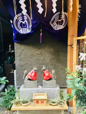 五十稲荷神社(栄寿稲荷神社)の狛犬