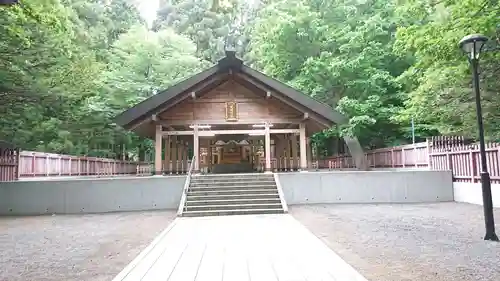 開拓神社の本殿