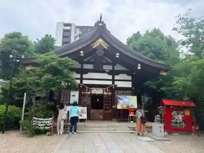 三輪神社の{uncategorized: "未分類", other: "その他", undefined: "問題あり", building: "その他建物", grave: "お墓", sacred_gate: "鳥居", guardian: "狛犬", statue: "像", buddha: "仏像", history: "歴史", nature: "自然", garden: "庭園", animal: "動物", pagoda: "塔", temizu: "手水舎", mountain_gate: "山門・神門", sanctuary: "本殿・本堂", subordinate: "末社・摂社", art: "芸術", scenery: "景色", jizo: "地蔵", ema: "絵馬", goshuin: "御朱印", omikuji: "おみくじ", items: "授与品その他", amulet: "お守り", goshuincho: "御朱印帳", eats: "食事", festival: "お祭り", votive_dance: "神楽", shichigosan: "七五三参", wedding: "結婚式", experience: "体験その他", initially: "初詣", around: "周辺", anti_infection: "感染症対策"}