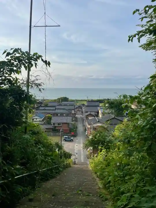 護国寺の{uncategorized: "未分類", other: "その他", undefined: "問題あり", building: "その他建物", grave: "お墓", sacred_gate: "鳥居", guardian: "狛犬", statue: "像", buddha: "仏像", history: "歴史", nature: "自然", garden: "庭園", animal: "動物", pagoda: "塔", temizu: "手水舎", mountain_gate: "山門・神門", sanctuary: "本殿・本堂", subordinate: "末社・摂社", art: "芸術", scenery: "景色", jizo: "地蔵", ema: "絵馬", goshuin: "御朱印", omikuji: "おみくじ", items: "授与品その他", amulet: "お守り", goshuincho: "御朱印帳", eats: "食事", festival: "お祭り", votive_dance: "神楽", shichigosan: "七五三参", wedding: "結婚式", experience: "体験その他", initially: "初詣", around: "周辺", anti_infection: "感染症対策"}