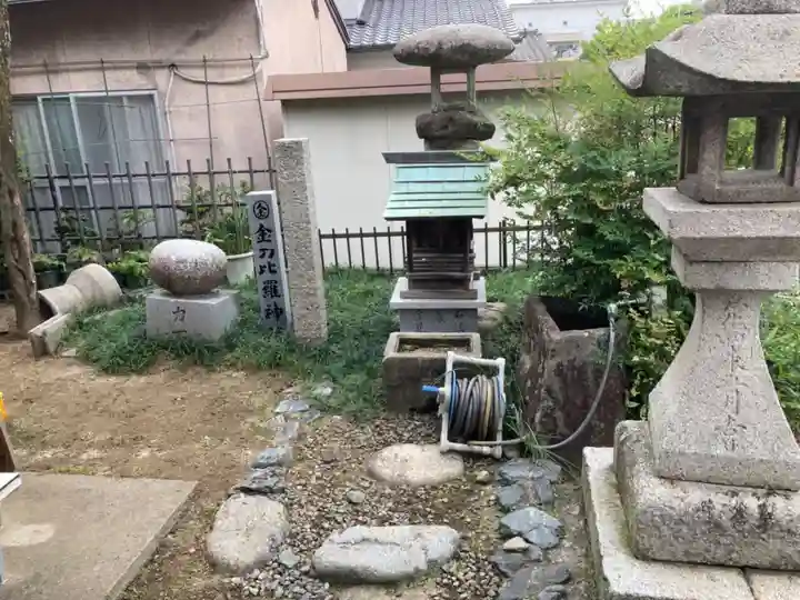 笹岡神社の末社・摂社