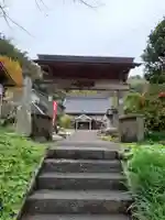 観音寺の山門・神門