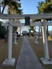 宇奈根氷川神社の鳥居