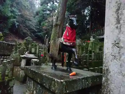 伏見稲荷大社 御膳谷奉拝所(京都府)