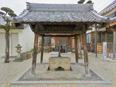遊心寺の手水舎