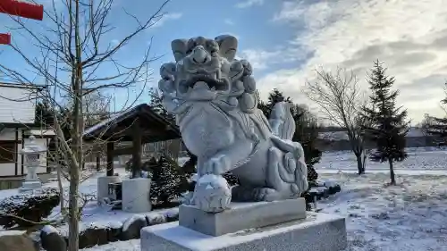 千代ヶ岡神社の狛犬