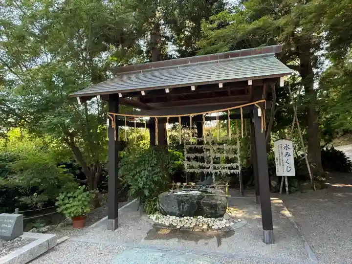宇賀多神社の{uncategorized: "未分類", other: "その他", undefined: "問題あり", building: "その他建物", grave: "お墓", sacred_gate: "鳥居", guardian: "狛犬", statue: "像", buddha: "仏像", history: "歴史", nature: "自然", garden: "庭園", animal: "動物", pagoda: "塔", temizu: "手水舎", mountain_gate: "山門・神門", sanctuary: "本殿・本堂", subordinate: "末社・摂社", art: "芸術", scenery: "景色", jizo: "地蔵", ema: "絵馬", goshuin: "御朱印", omikuji: "おみくじ", items: "授与品その他", amulet: "お守り", goshuincho: "御朱印帳", eats: "食事", festival: "お祭り", votive_dance: "神楽", shichigosan: "七五三参", wedding: "結婚式", experience: "体験その他", initially: "初詣", around: "周辺", anti_infection: "感染症対策"}