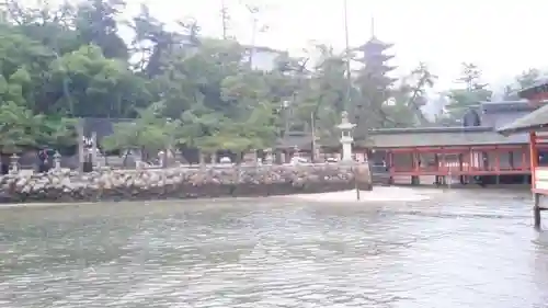 厳島神社の建物その他