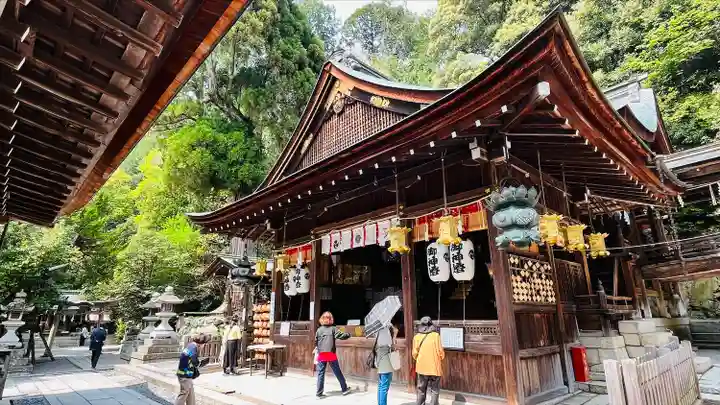 日牟禮八幡宮の本殿・本堂