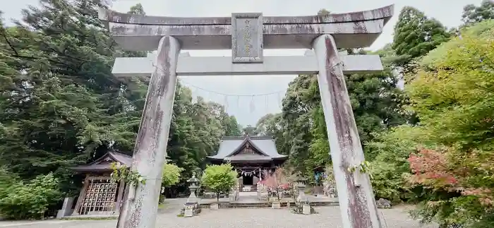 市房山神宮里宮神社の鳥居