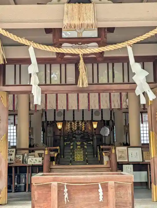 高津宮の{uncategorized: "未分類", other: "その他", undefined: "問題あり", building: "その他建物", grave: "お墓", sacred_gate: "鳥居", guardian: "狛犬", statue: "像", buddha: "仏像", history: "歴史", nature: "自然", garden: "庭園", animal: "動物", pagoda: "塔", temizu: "手水舎", mountain_gate: "山門・神門", sanctuary: "本殿・本堂", subordinate: "末社・摂社", art: "芸術", scenery: "景色", jizo: "地蔵", ema: "絵馬", goshuin: "御朱印", omikuji: "おみくじ", items: "授与品その他", amulet: "お守り", goshuincho: "御朱印帳", eats: "食事", festival: "お祭り", votive_dance: "神楽", shichigosan: "七五三参", wedding: "結婚式", experience: "体験その他", initially: "初詣", around: "周辺", anti_infection: "感染症対策"}