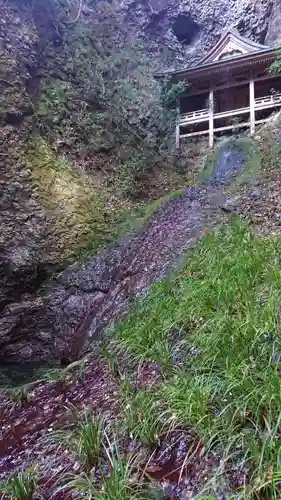蔵王堂(鰐淵寺奥の院)の本殿・本堂