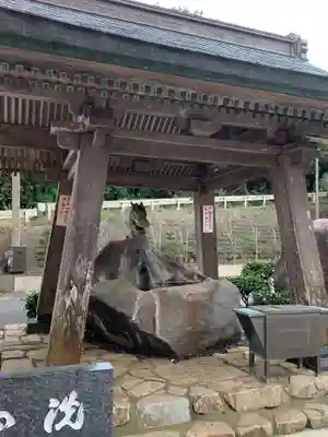 満願寺の手水舎