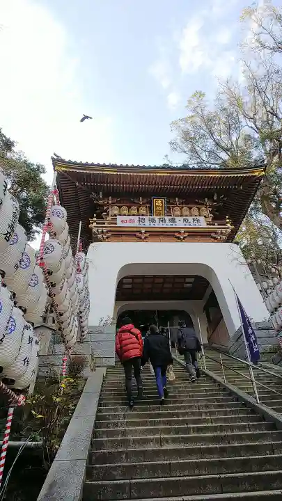 江島神社の山門・神門