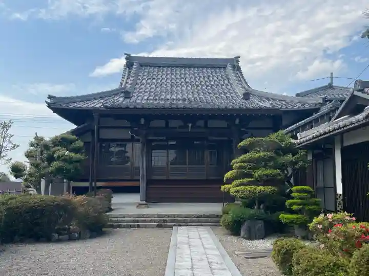 空善寺の{uncategorized: "未分類", other: "その他", undefined: "問題あり", building: "その他建物", grave: "お墓", sacred_gate: "鳥居", guardian: "狛犬", statue: "像", buddha: "仏像", history: "歴史", nature: "自然", garden: "庭園", animal: "動物", pagoda: "塔", temizu: "手水舎", mountain_gate: "山門・神門", sanctuary: "本殿・本堂", subordinate: "末社・摂社", art: "芸術", scenery: "景色", jizo: "地蔵", ema: "絵馬", goshuin: "御朱印", omikuji: "おみくじ", items: "授与品その他", amulet: "お守り", goshuincho: "御朱印帳", eats: "食事", festival: "お祭り", votive_dance: "神楽", shichigosan: "七五三参", wedding: "結婚式", experience: "体験その他", initially: "初詣", around: "周辺", anti_infection: "感染症対策"}