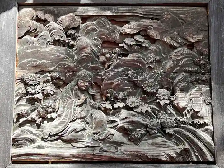 黒戸奈神社の芸術