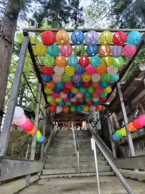 鏑八幡神社の{uncategorized: "未分類", other: "その他", undefined: "問題あり", building: "その他建物", grave: "お墓", sacred_gate: "鳥居", guardian: "狛犬", statue: "像", buddha: "仏像", history: "歴史", nature: "自然", garden: "庭園", animal: "動物", pagoda: "塔", temizu: "手水舎", mountain_gate: "山門・神門", sanctuary: "本殿・本堂", subordinate: "末社・摂社", art: "芸術", scenery: "景色", jizo: "地蔵", ema: "絵馬", goshuin: "御朱印", omikuji: "おみくじ", items: "授与品その他", amulet: "お守り", goshuincho: "御朱印帳", eats: "食事", festival: "お祭り", votive_dance: "神楽", shichigosan: "七五三参", wedding: "結婚式", experience: "体験その他", initially: "初詣", around: "周辺", anti_infection: "感染症対策"}