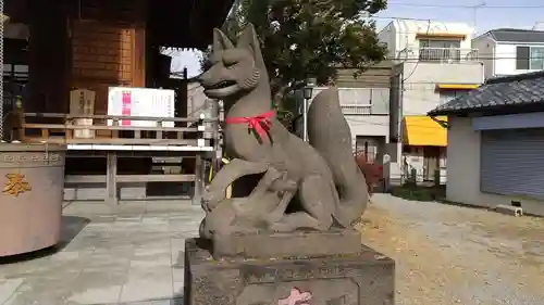 三輪里稲荷神社の狛犬