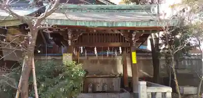 小野照崎神社の手水舎