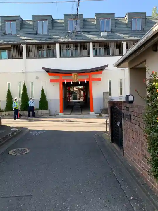 馬橋稲荷神社の鳥居