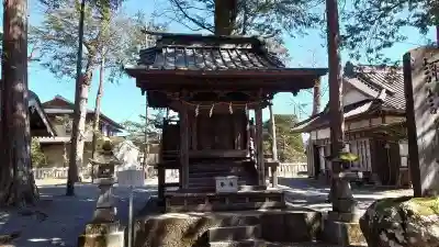 淺間神社（忍野八海）の末社・摂社