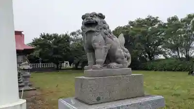 苫前神社の狛犬