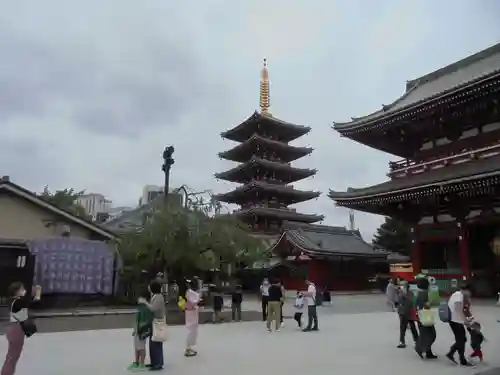 浅草寺の塔