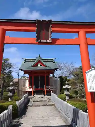 成田山福井別院九頭龍寺の鳥居
