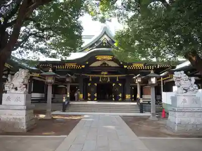穴八幡宮の本殿・本堂