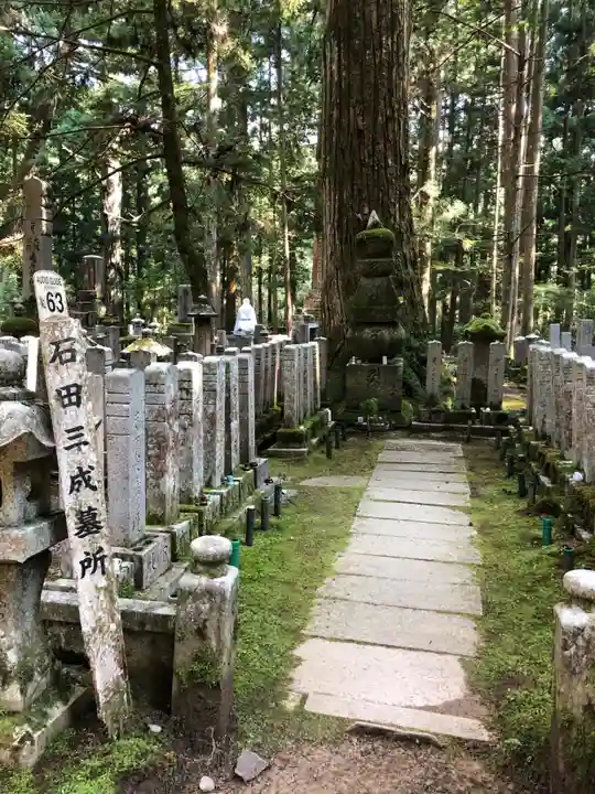高野山金剛峯寺奥の院(和歌山県)
