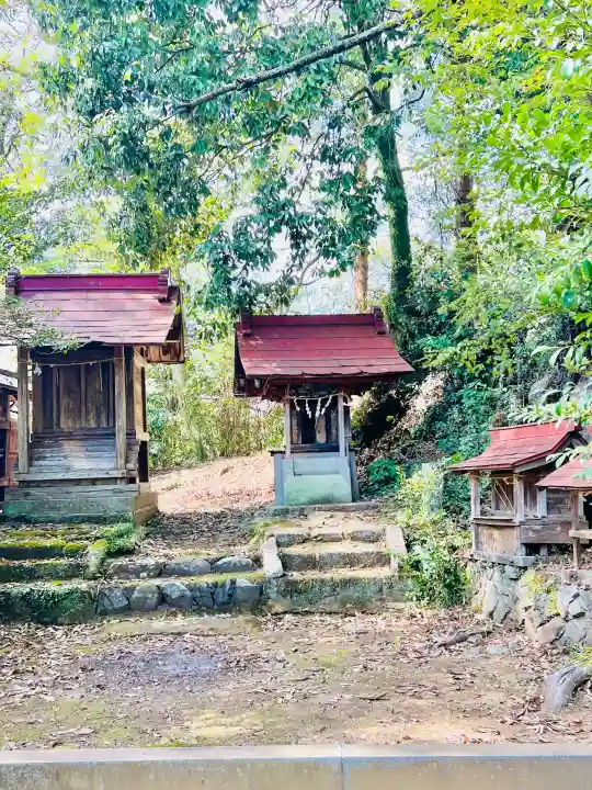 立野神社の{uncategorized: "未分類", other: "その他", undefined: "問題あり", building: "その他建物", grave: "お墓", sacred_gate: "鳥居", guardian: "狛犬", statue: "像", buddha: "仏像", history: "歴史", nature: "自然", garden: "庭園", animal: "動物", pagoda: "塔", temizu: "手水舎", mountain_gate: "山門・神門", sanctuary: "本殿・本堂", subordinate: "末社・摂社", art: "芸術", scenery: "景色", jizo: "地蔵", ema: "絵馬", goshuin: "御朱印", omikuji: "おみくじ", items: "授与品その他", amulet: "お守り", goshuincho: "御朱印帳", eats: "食事", festival: "お祭り", votive_dance: "神楽", shichigosan: "七五三参", wedding: "結婚式", experience: "体験その他", initially: "初詣", around: "周辺", anti_infection: "感染症対策"}