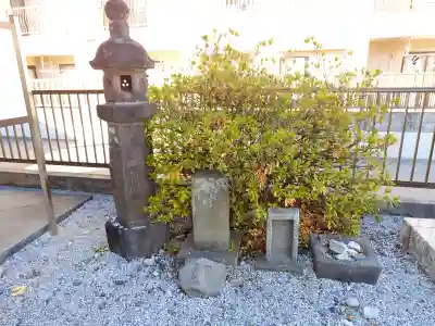 東三ツ木薬師堂の{uncategorized: "未分類", other: "その他", undefined: "問題あり", building: "その他建物", grave: "お墓", sacred_gate: "鳥居", guardian: "狛犬", statue: "像", buddha: "仏像", history: "歴史", nature: "自然", garden: "庭園", animal: "動物", pagoda: "塔", temizu: "手水舎", mountain_gate: "山門・神門", sanctuary: "本殿・本堂", subordinate: "末社・摂社", art: "芸術", scenery: "景色", jizo: "地蔵", ema: "絵馬", goshuin: "御朱印", omikuji: "おみくじ", items: "授与品その他", amulet: "お守り", goshuincho: "御朱印帳", eats: "食事", festival: "お祭り", votive_dance: "神楽", shichigosan: "七五三参", wedding: "結婚式", experience: "体験その他", initially: "初詣", around: "周辺", anti_infection: "感染症対策"}
