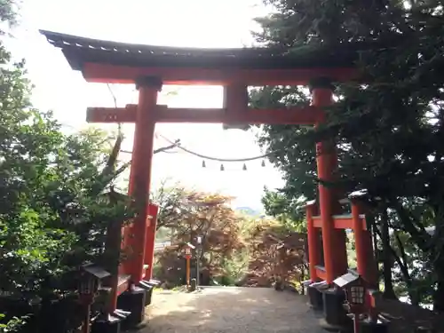 新倉富士浅間神社の鳥居