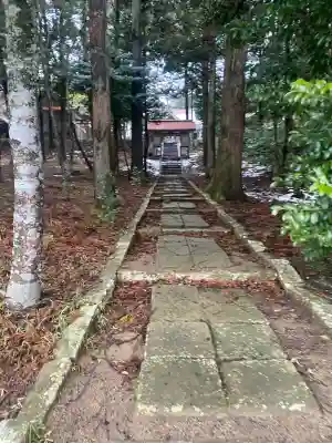 朝山神社の{uncategorized: "未分類", other: "その他", undefined: "問題あり", building: "その他建物", grave: "お墓", sacred_gate: "鳥居", guardian: "狛犬", statue: "像", buddha: "仏像", history: "歴史", nature: "自然", garden: "庭園", animal: "動物", pagoda: "塔", temizu: "手水舎", mountain_gate: "山門・神門", sanctuary: "本殿・本堂", subordinate: "末社・摂社", art: "芸術", scenery: "景色", jizo: "地蔵", ema: "絵馬", goshuin: "御朱印", omikuji: "おみくじ", items: "授与品その他", amulet: "お守り", goshuincho: "御朱印帳", eats: "食事", festival: "お祭り", votive_dance: "神楽", shichigosan: "七五三参", wedding: "結婚式", experience: "体験その他", initially: "初詣", around: "周辺", anti_infection: "感染症対策"}