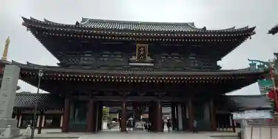 川崎大師（平間寺）の山門・神門