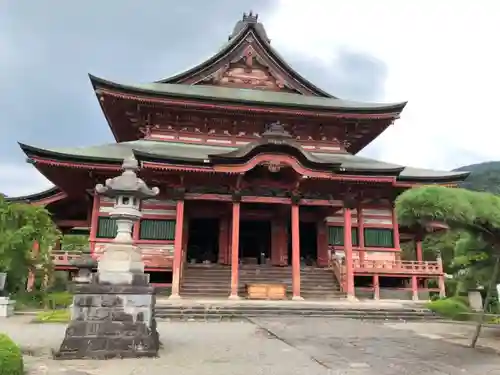 甲斐善光寺の本殿