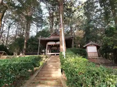 九社神社の{uncategorized: "未分類", other: "その他", undefined: "問題あり", building: "その他建物", grave: "お墓", sacred_gate: "鳥居", guardian: "狛犬", statue: "像", buddha: "仏像", history: "歴史", nature: "自然", garden: "庭園", animal: "動物", pagoda: "塔", temizu: "手水舎", mountain_gate: "山門・神門", sanctuary: "本殿・本堂", subordinate: "末社・摂社", art: "芸術", scenery: "景色", jizo: "地蔵", ema: "絵馬", goshuin: "御朱印", omikuji: "おみくじ", items: "授与品その他", amulet: "お守り", goshuincho: "御朱印帳", eats: "食事", festival: "お祭り", votive_dance: "神楽", shichigosan: "七五三参", wedding: "結婚式", experience: "体験その他", initially: "初詣", around: "周辺", anti_infection: "感染症対策"}