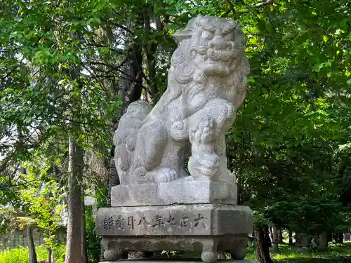 東川神社の狛犬