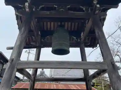願宗寺の{uncategorized: "未分類", other: "その他", undefined: "問題あり", building: "その他建物", grave: "お墓", sacred_gate: "鳥居", guardian: "狛犬", statue: "像", buddha: "仏像", history: "歴史", nature: "自然", garden: "庭園", animal: "動物", pagoda: "塔", temizu: "手水舎", mountain_gate: "山門・神門", sanctuary: "本殿・本堂", subordinate: "末社・摂社", art: "芸術", scenery: "景色", jizo: "地蔵", ema: "絵馬", goshuin: "御朱印", omikuji: "おみくじ", items: "授与品その他", amulet: "お守り", goshuincho: "御朱印帳", eats: "食事", festival: "お祭り", votive_dance: "神楽", shichigosan: "七五三参", wedding: "結婚式", experience: "体験その他", initially: "初詣", around: "周辺", anti_infection: "感染症対策"}