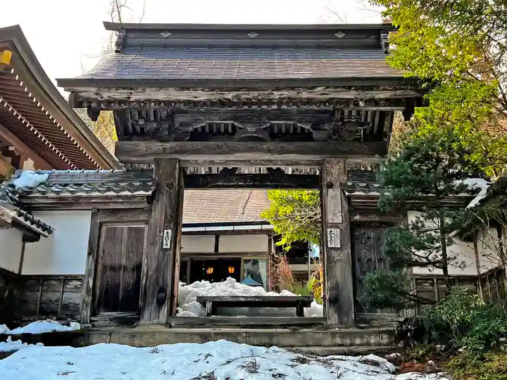 華厳寺の山門・神門